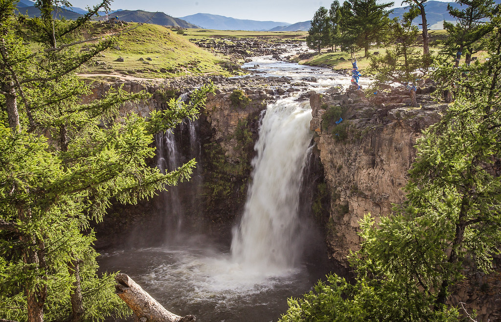 Waterfall Ulaan Tsutgalan Red Waterfall Mongolia Tours Waterfall Ulaan Tsutgalan Red Waterfall Mongolia Tours