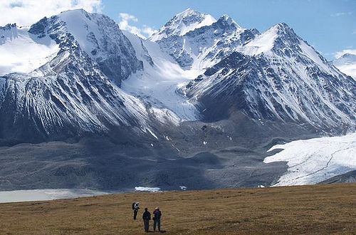 Mongolian mountain climbing tour