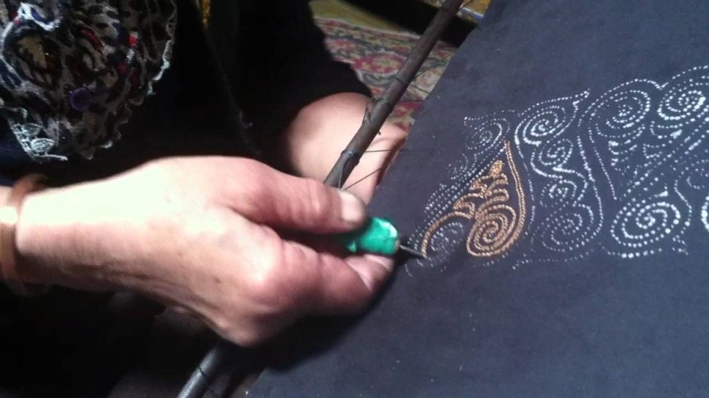 Kazakh Embroidery making