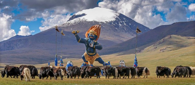 Trekking in Zavkhan province in central Mongolia