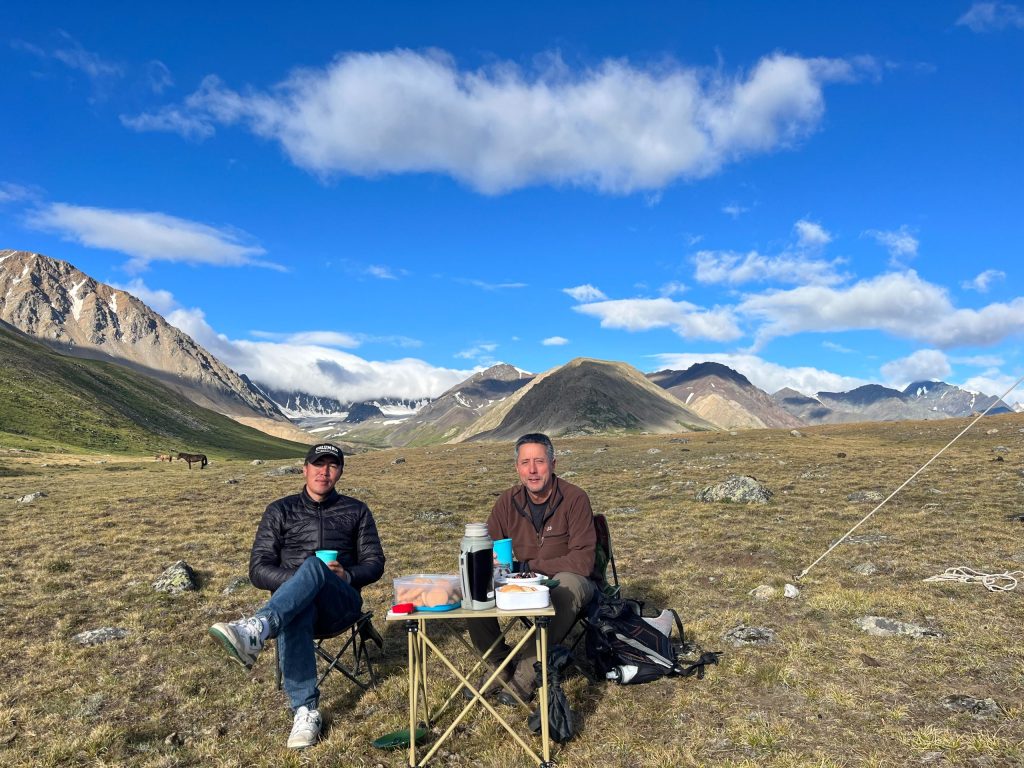 mongolia hiking tours